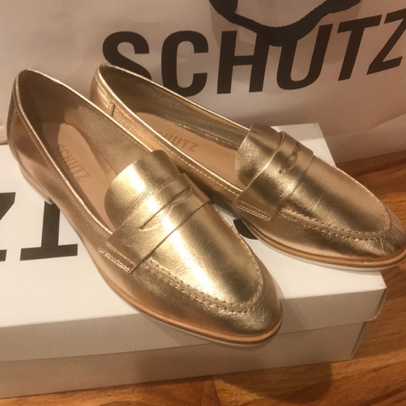 BRAND NEW SCHUTZ FLATS - Picture 6 of 8